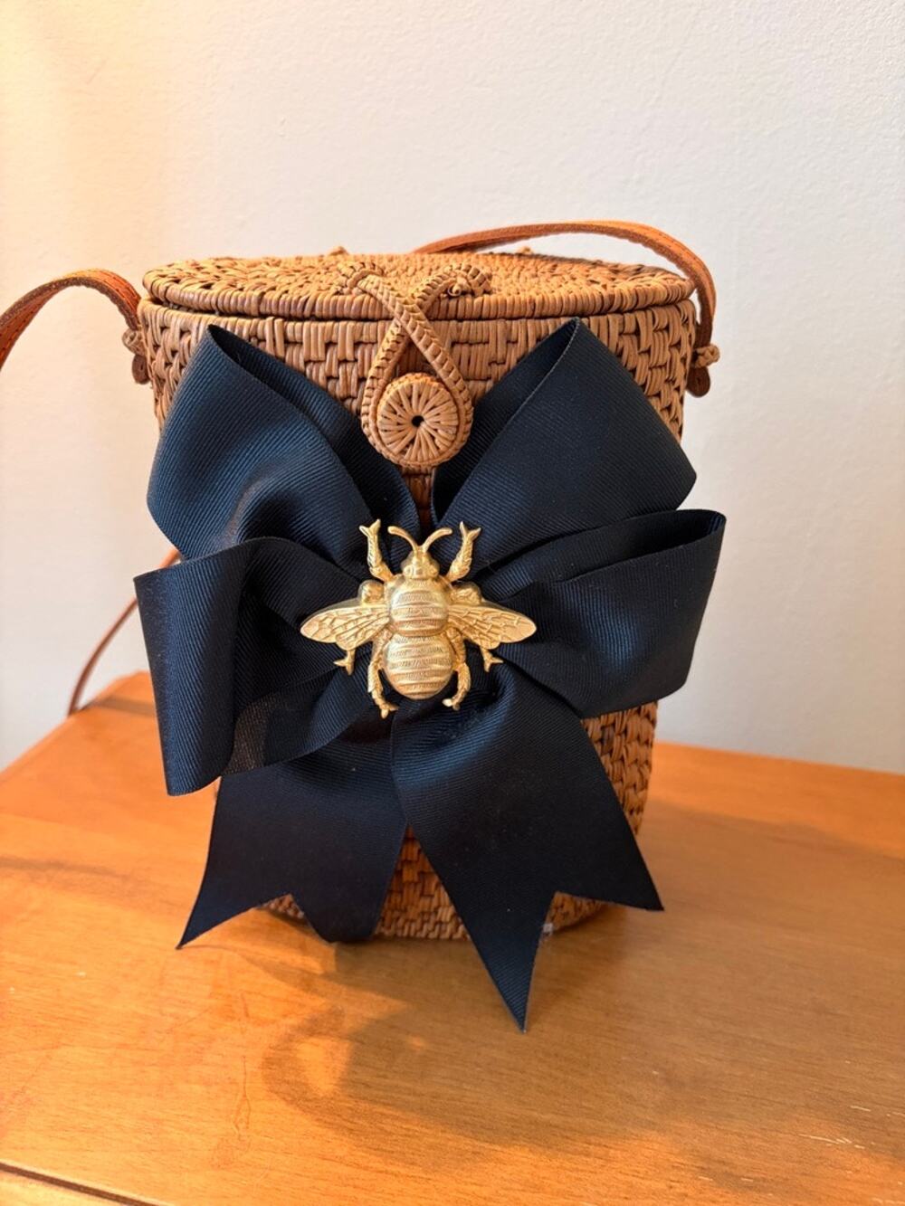Bosom Buddy Woven Rattan Bee Bow Crossbody Basket Bag